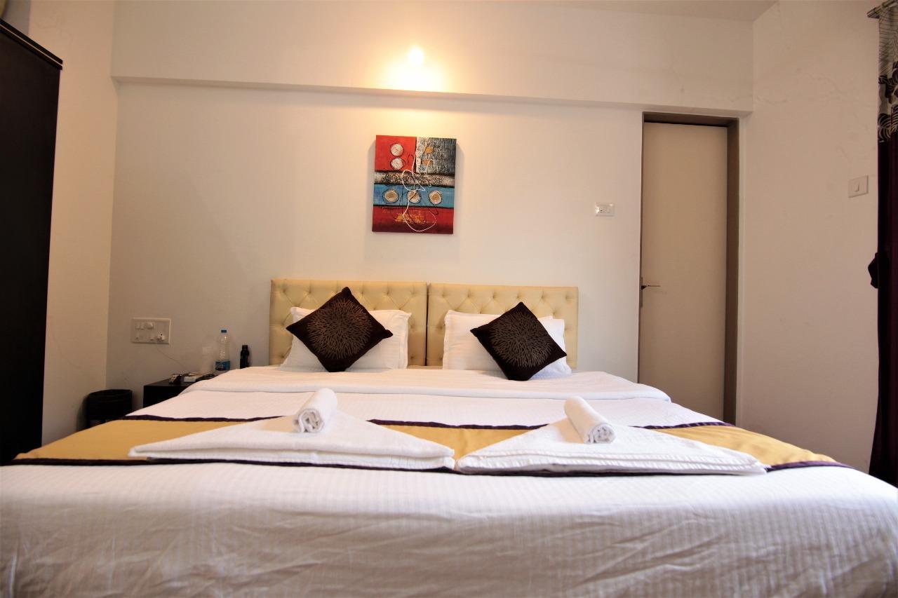 Veridical Hospitality, Baner - Pune Bed & Breakfast Luaran gambar